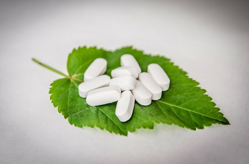 Witamina C w proszku, tabletkach, w kroplach i syropach / Suplementy diety i produkty z witamina C